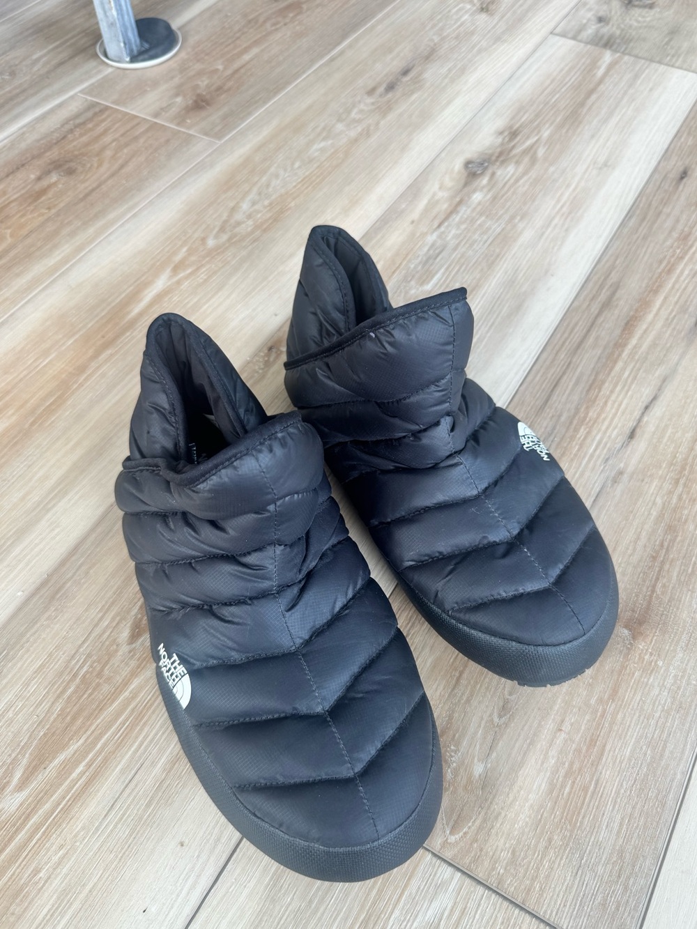 The North Face Black Quilted Slip-On Puffer Mules